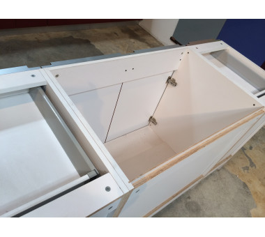 Z-Series Brilliant White Glossy